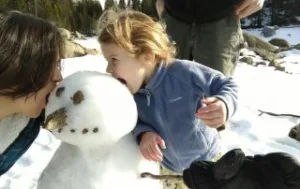Host Kid and snowman