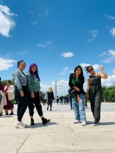 Au Pairs visiting Washington Monument.